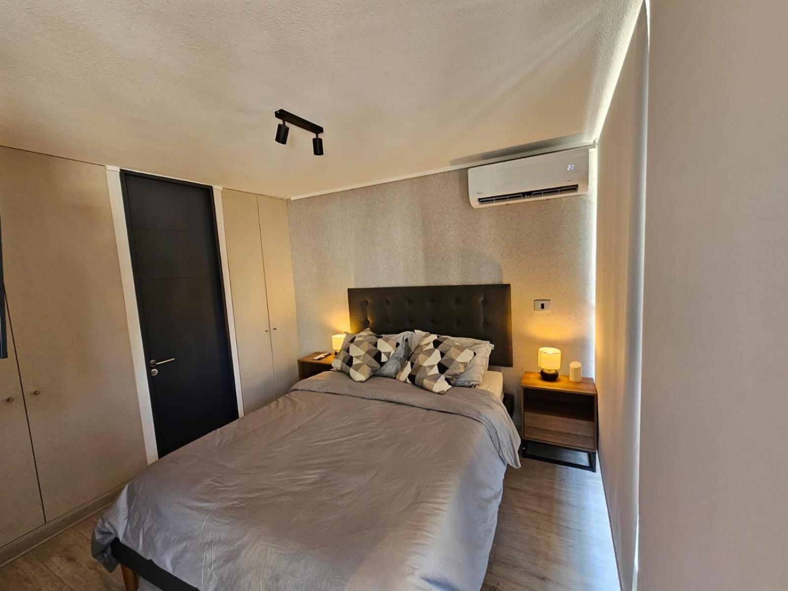Hom I Nuevo Y Moderno Depto 1d1b En Centro * Santiago